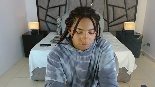 coral_echeverri's Live XXX Chat