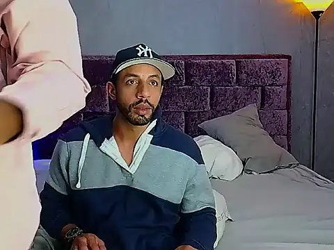 richardd2212's Webcam Show