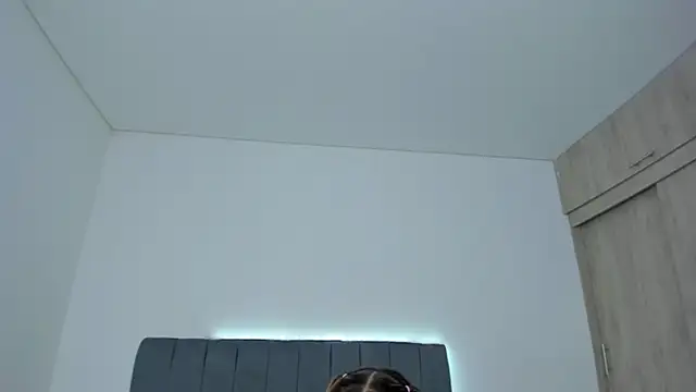 im_sarah34 live XXX chat