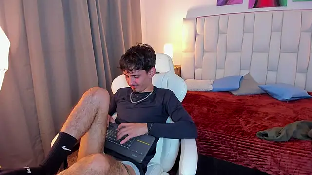 nextboywell1 Webcam Show