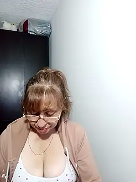 Chat XXX en directo de nicoltatiana_