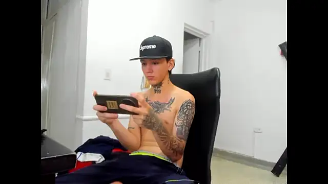 StraightBoy_Nick Adlı Modelin Web Kamerası Şovu