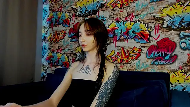 Ellen_Hops live XXX chat