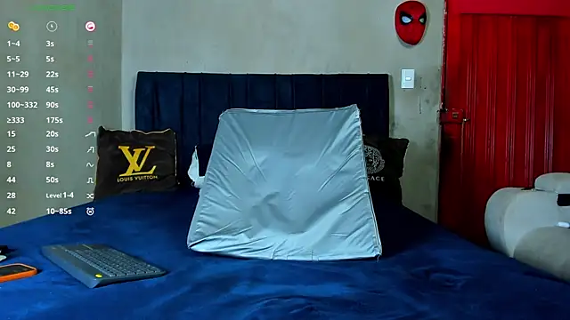 Pertunjukan Kamera Web AlexanderSavage