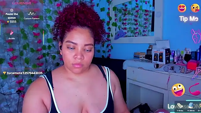 Chat +18 de AngelaCoffee ao vivo