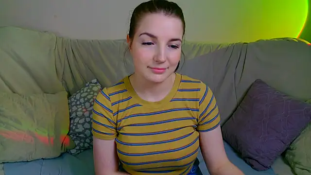 AliceChanel Chat XXX in diretta