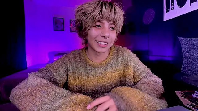 Aronn_44 即時 XXX 聊天