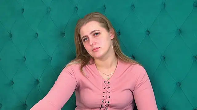 EllaBells live XXX chat