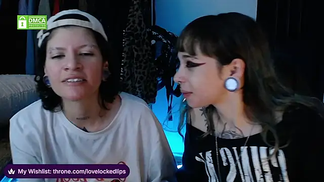 lovelockedlips Webcam show