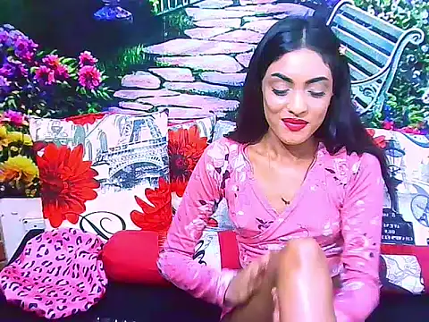 IndianPretty14u2Luv's Live XXX Chat