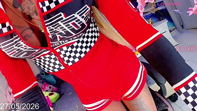 Show de Nella_Dolls na webcam
