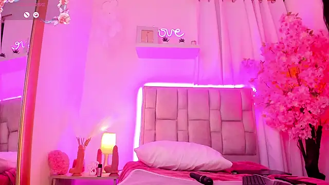 Isis_waifu_ Chat XXX in diretta
