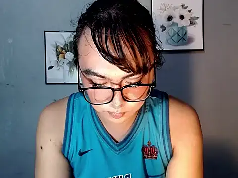 Asianblk_barbiedoll 网络视讯表演