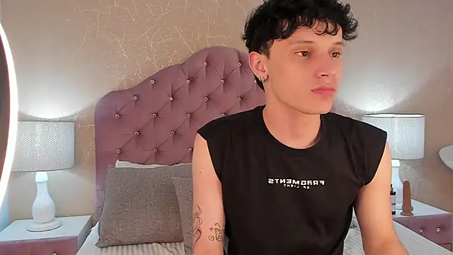 Онлайн чат XXX LephyStar