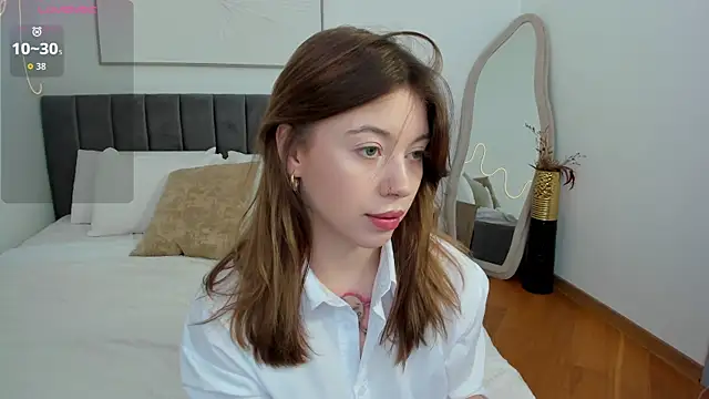 Chatroom XXX en direct de SimonaGerry