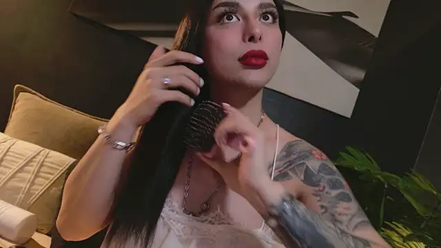 LetisiaRocks' Webcam Show
