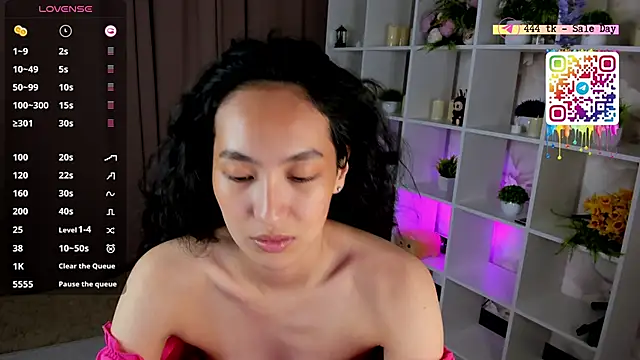 FlirtyAura's Webcam Show