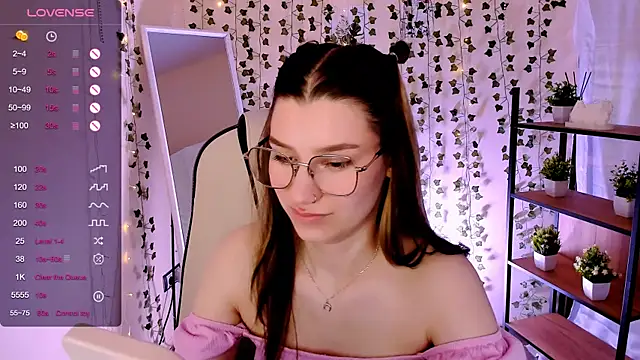 LinaBlossom_'s Live XXX Chat