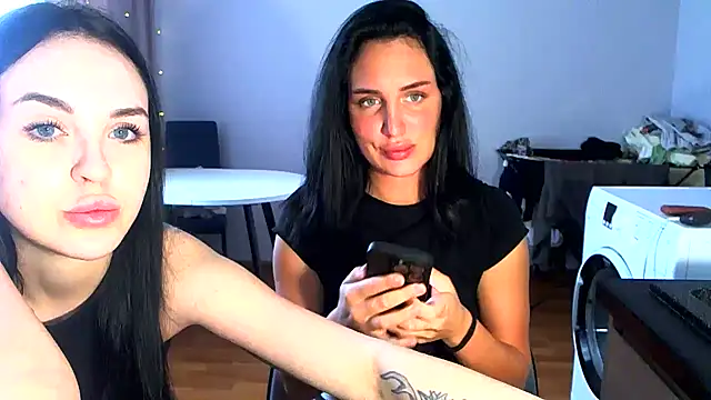 imvikan Live XXX chat