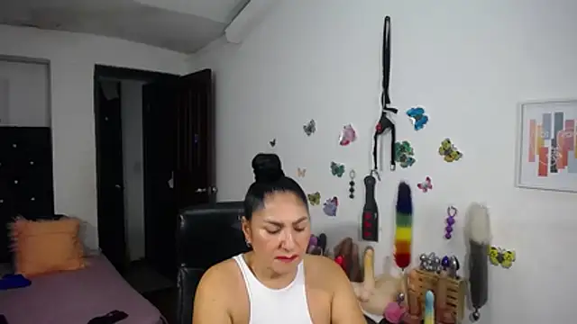 mature_bigboobs10 现场XXX聊天