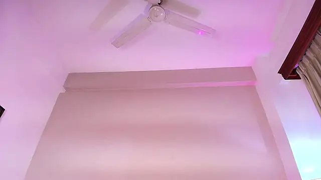 Онлайн чат XXX JupiteFox