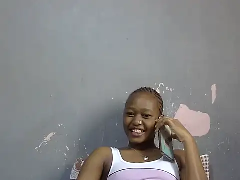 Czat XXX na żywo – Petite_Ebony10