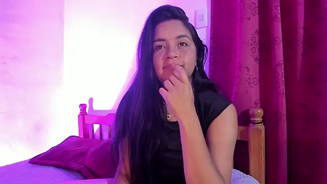 Ivanna18_x's Live XXX Chat