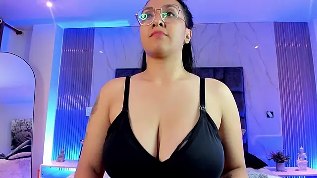 PurpleHeart_Fg Live XXX-chat
