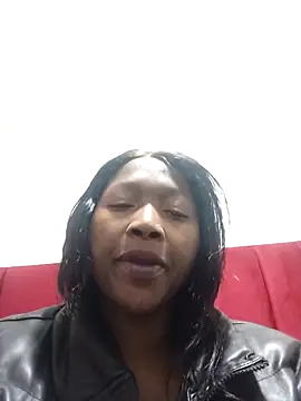 Chatroom XXX en direct de HipsDontLieX95