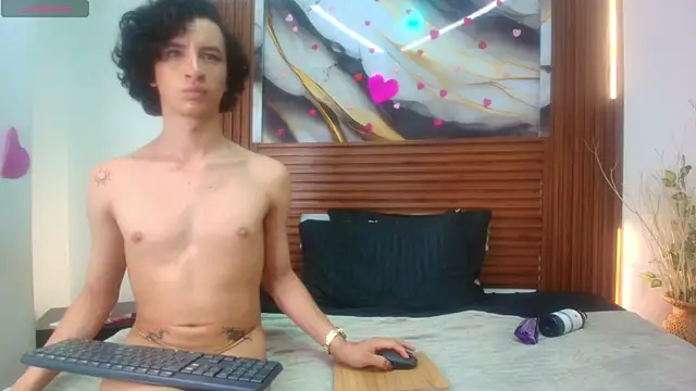 Emmy_queens Webcam Show