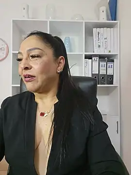 XXX chat uživo modela Gina_Myers