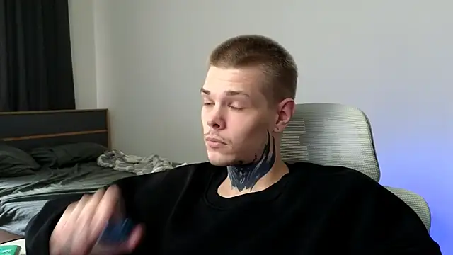 DENIS_HERE Webcam-Show