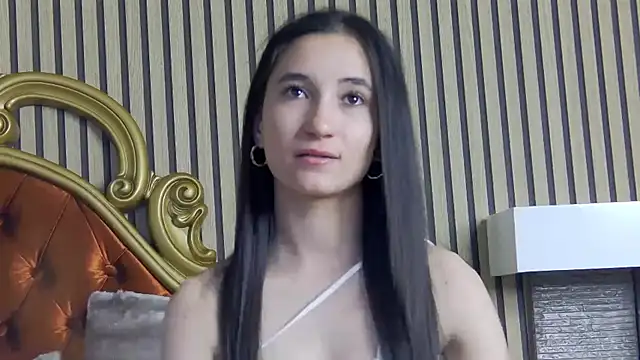 CarolinaBlair Adlı Modelin Canlı XXX Sohbeti