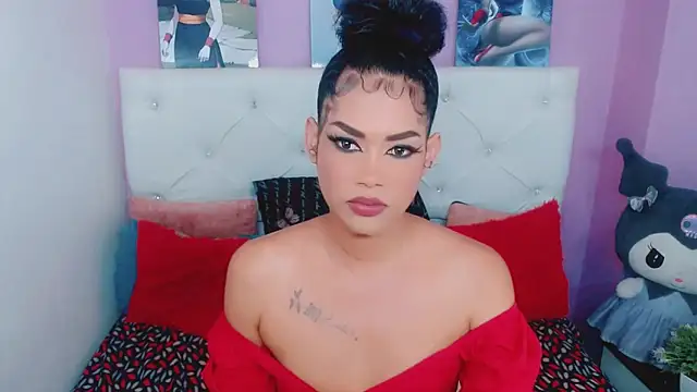 Pokazy przed kamerką – Amanda_bigx