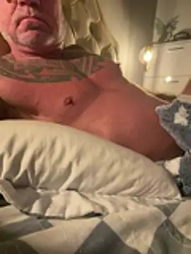 Pongo_77's Webcam Show