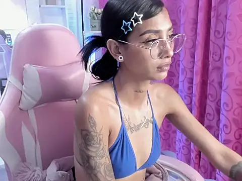 KarlaSlutSkinny__ Adlı Modelin Canlı XXX Sohbeti
