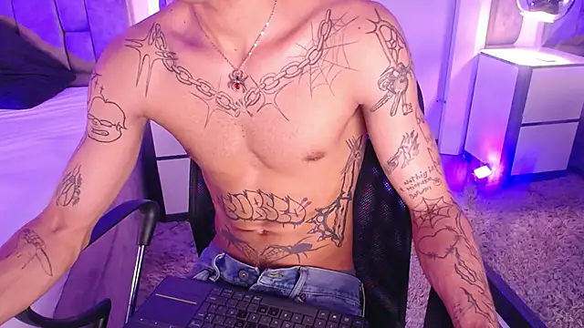 EnzoHunters Webcam Show