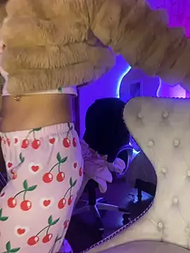 Cloe_pink1 élő XXX-chatje