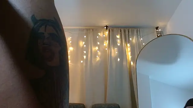 XXX chat uživo modela _diamondpamela
