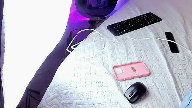 NinaAngel6 élő XXX-chatje