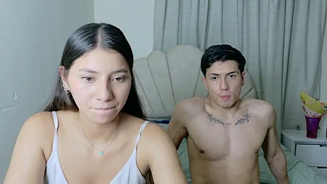 ScarlettAndLucas Chat XXX in diretta