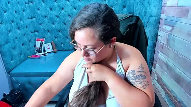 Sarah_Boobs_ Live XXX-chat