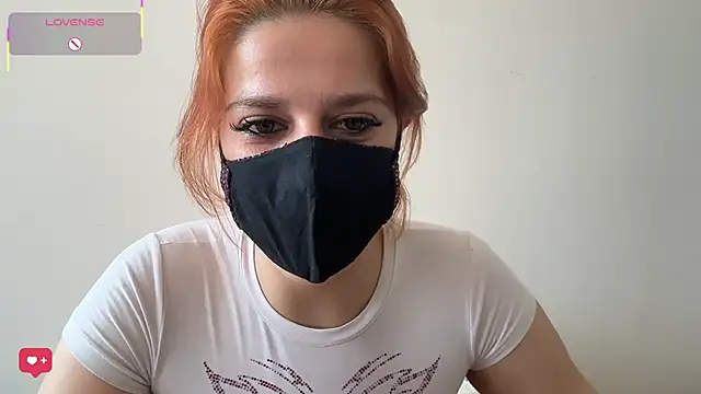 Pearlydoll Adlı Modelin Canlı XXX Sohbeti