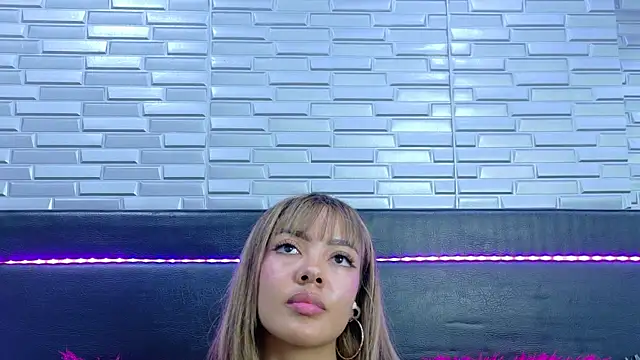 SeraphynLuxora Chat XXX in diretta