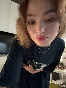 AriWild Live XXX Chat