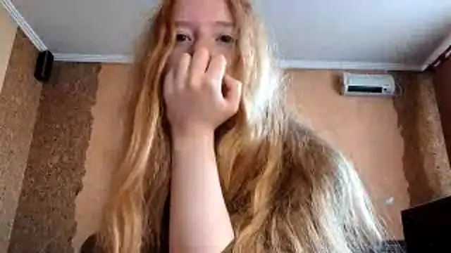 KateVibe_01's Webcam Show