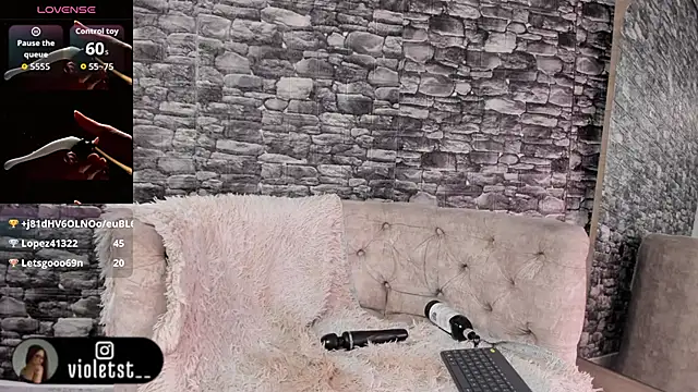 Živá chatovací místnost VioletWinters