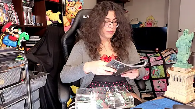 دردشة ShinyCherub الجنسية المباشرة