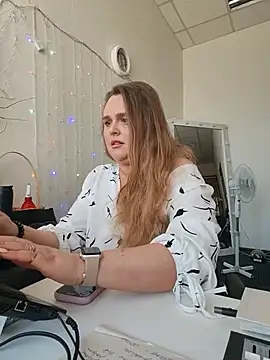 Juicy_PeachLux's Live XXX Chat