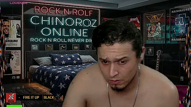 chino_roz Show in webcam